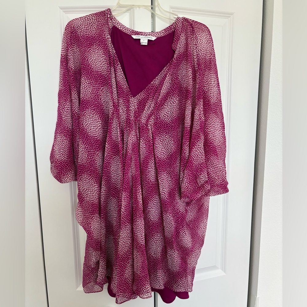 Diane Von Furstenberg pink mini silk dress size 6